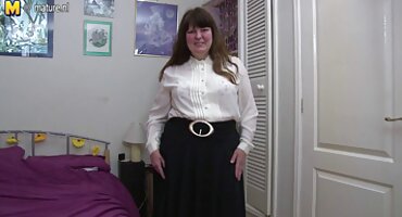 rei kamiki phim sex Carmela ly hợp quan hệ tình dục với nhân viên mát-xa có vòi phimsexsub nước lên đến đầu gối của cô.