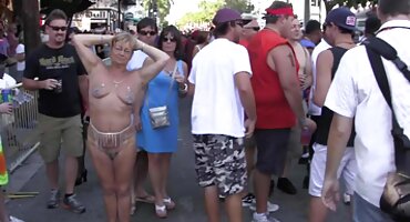 phim sex indo CorvAnder Corvus sex dâm fucks hai cô gái.